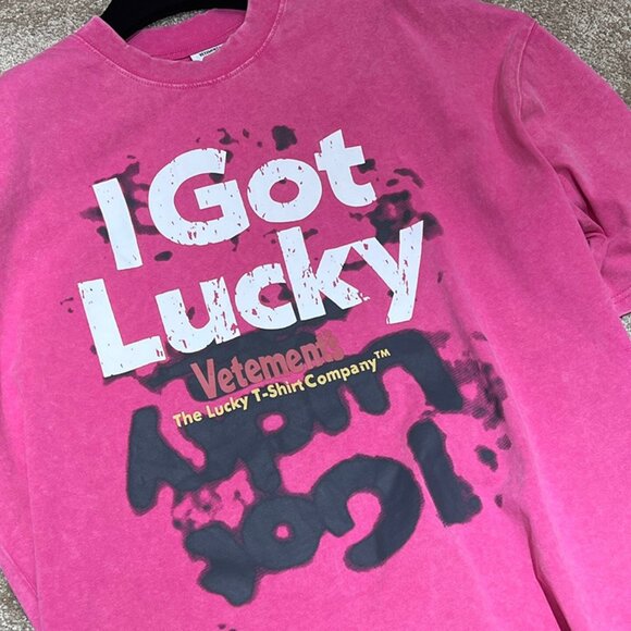 Vetements Pink Printed Short-Sleeve Shirt - Picture 7 of 7